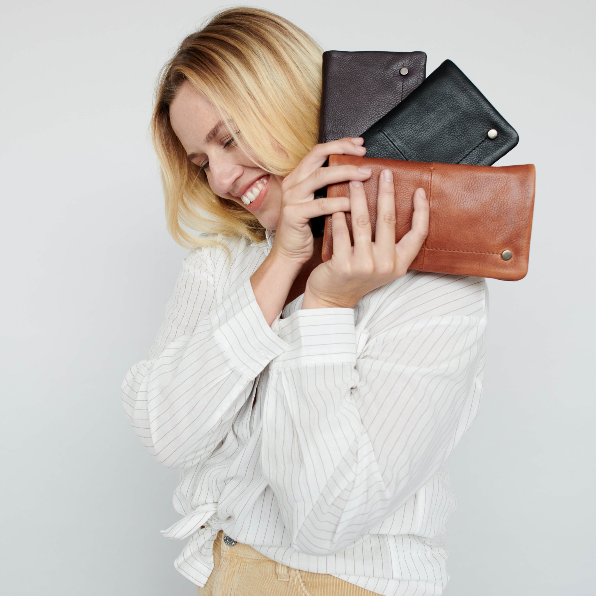 Terry Leather Wallet - Image 30