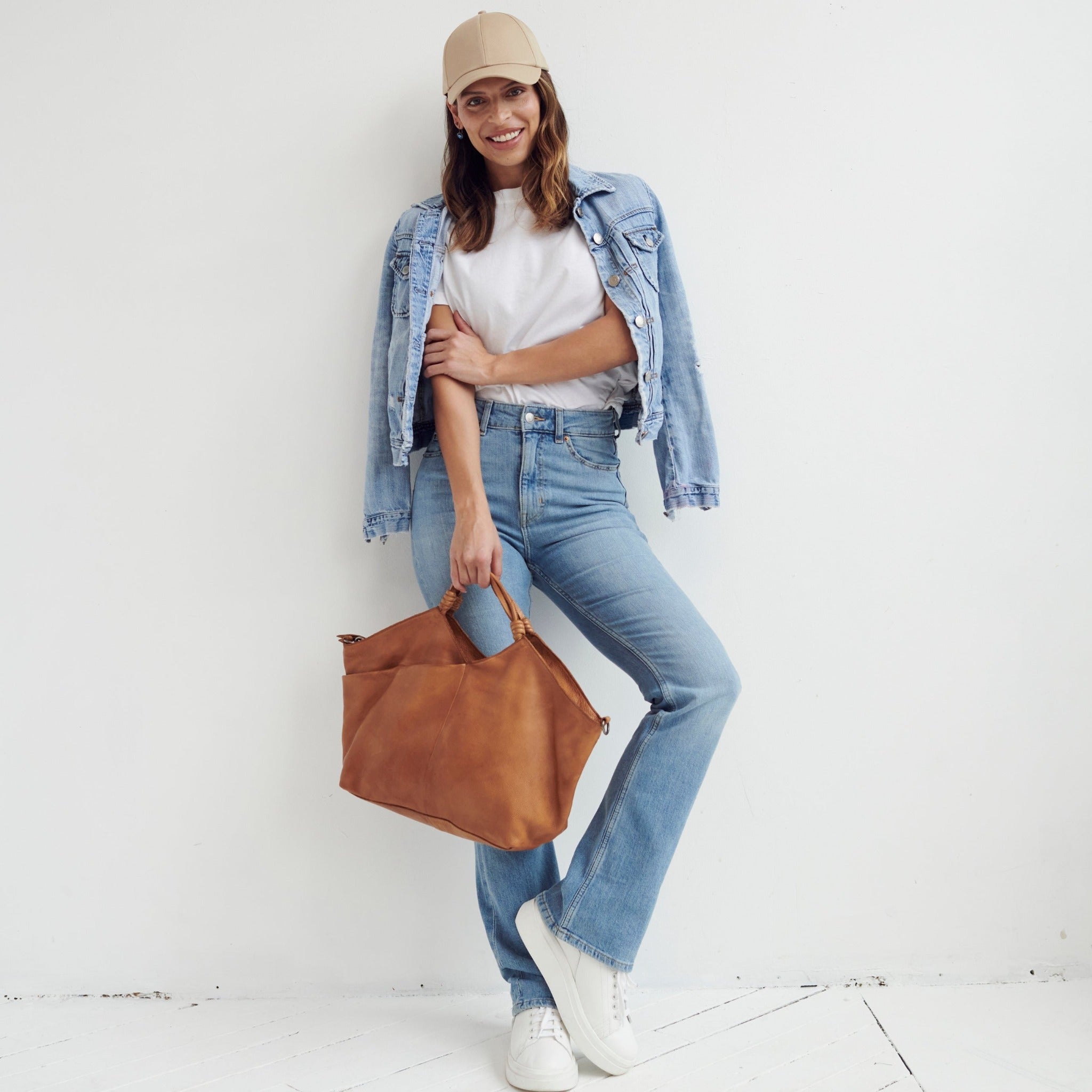 Nelly Leather Crossbody Bag - Image 16