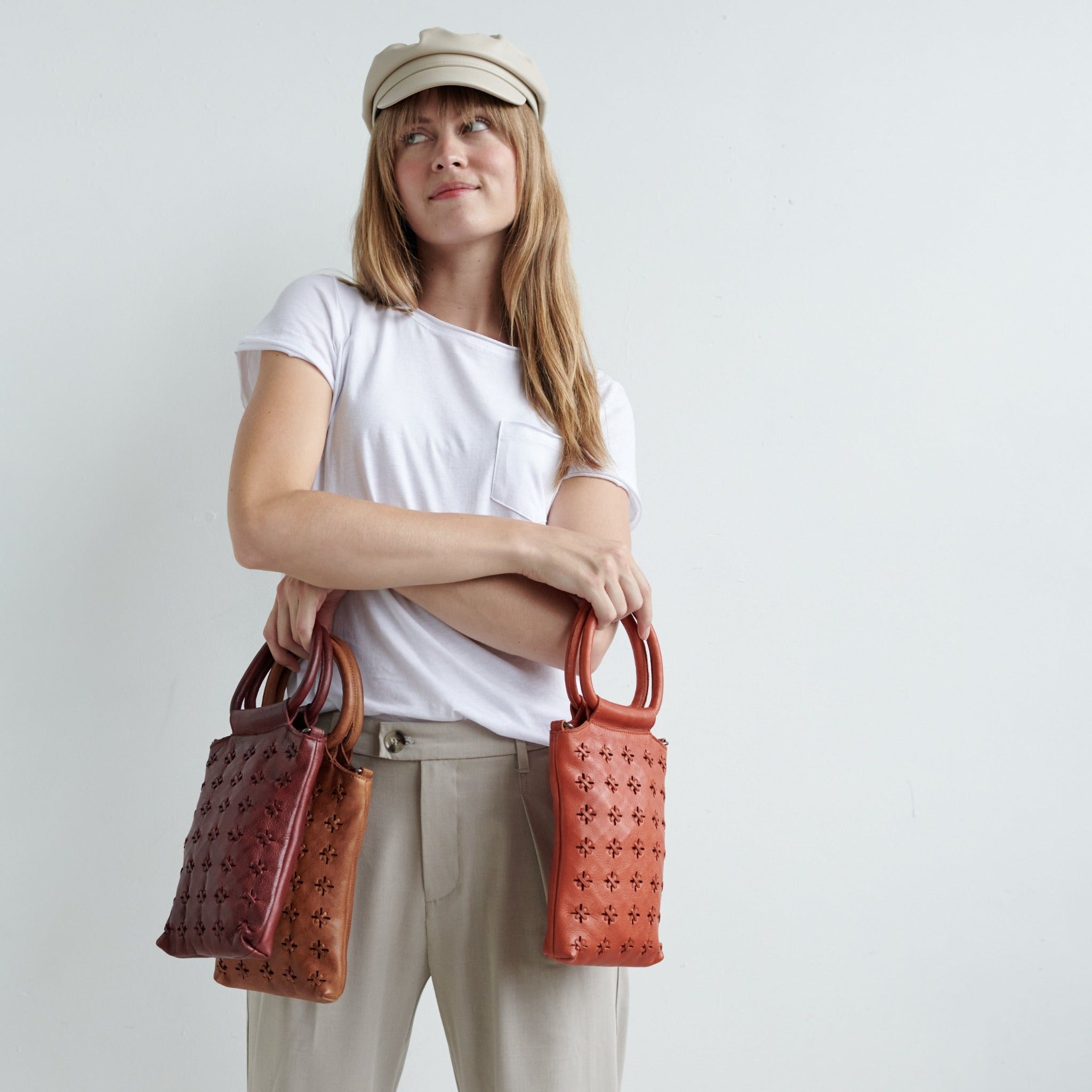 Cooper Leather Crossbody Bag - Image 11