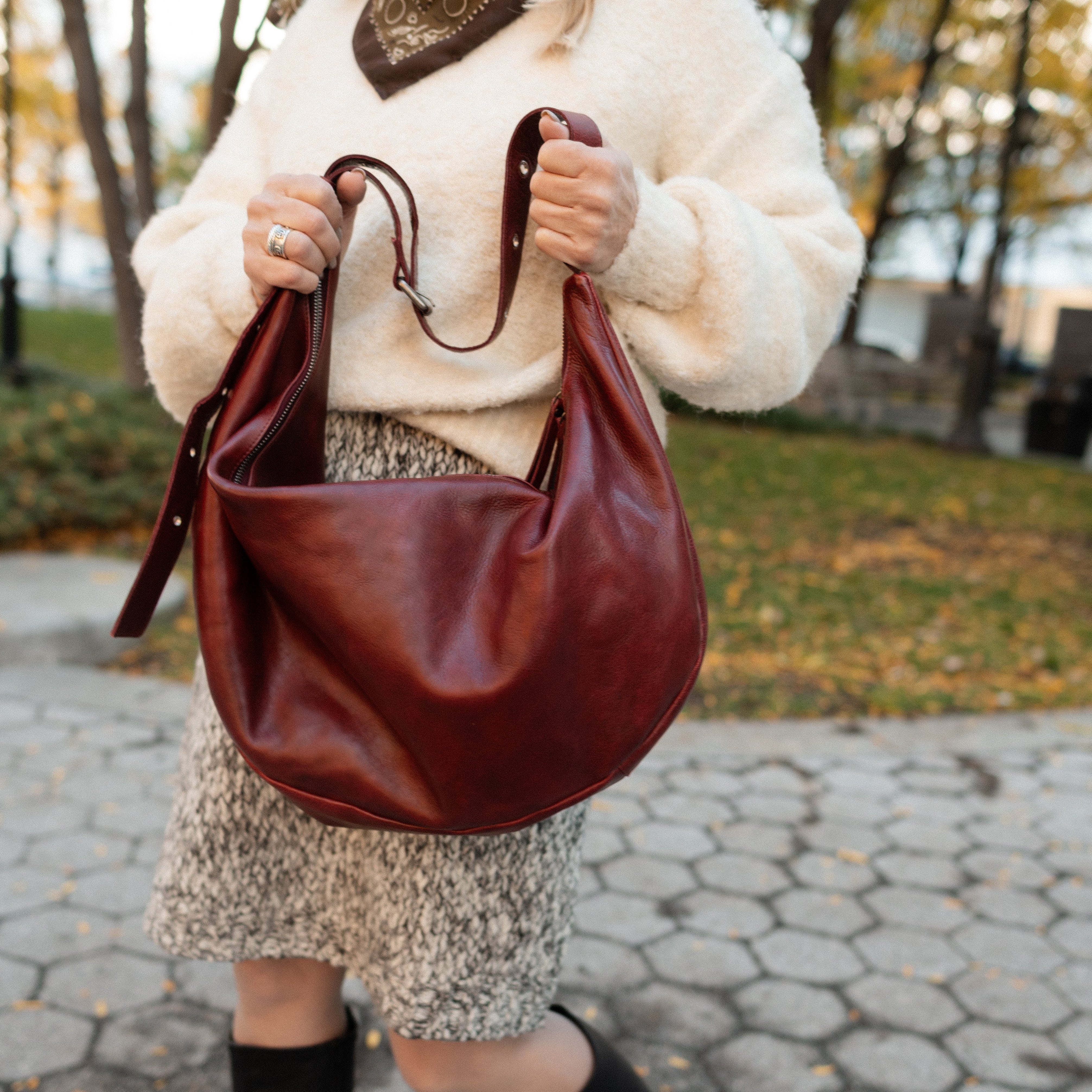 Cabo Oversized Leather Sling Bag - Image 12