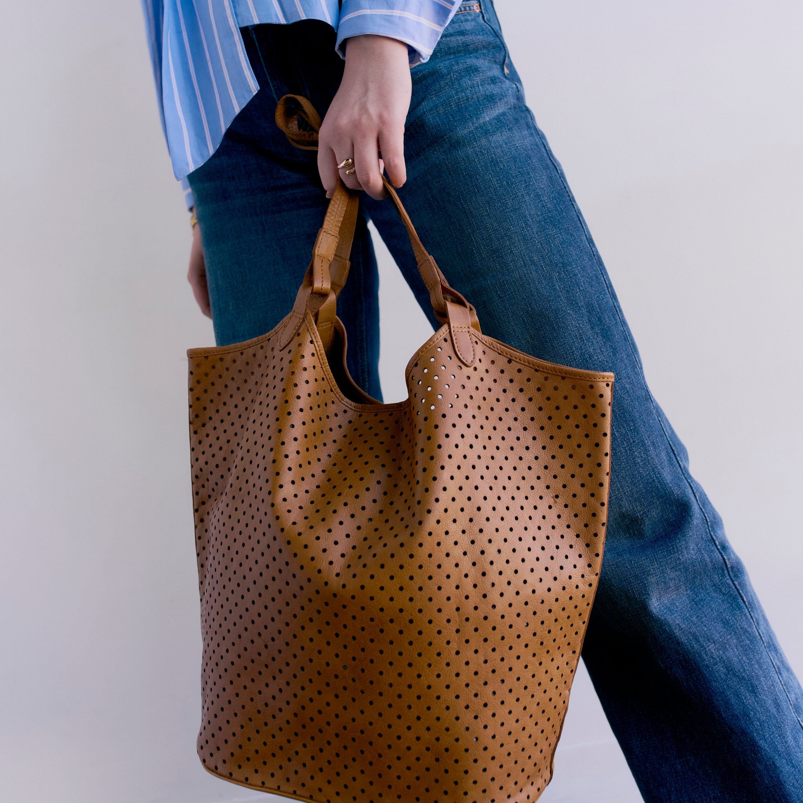 Tour Leather Tote Bag - Image 11
