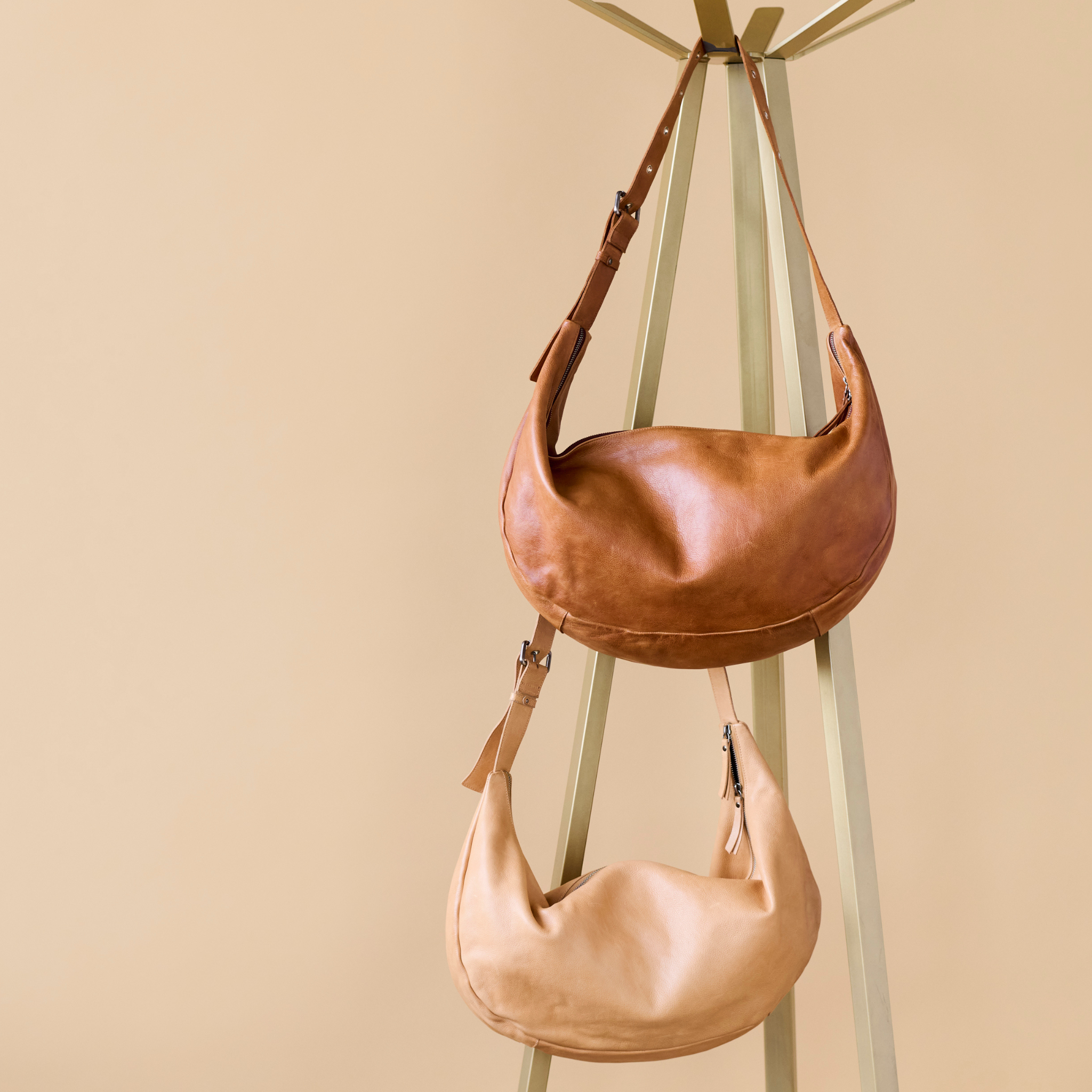 Cabo Oversized Leather Sling Bag - Image 18