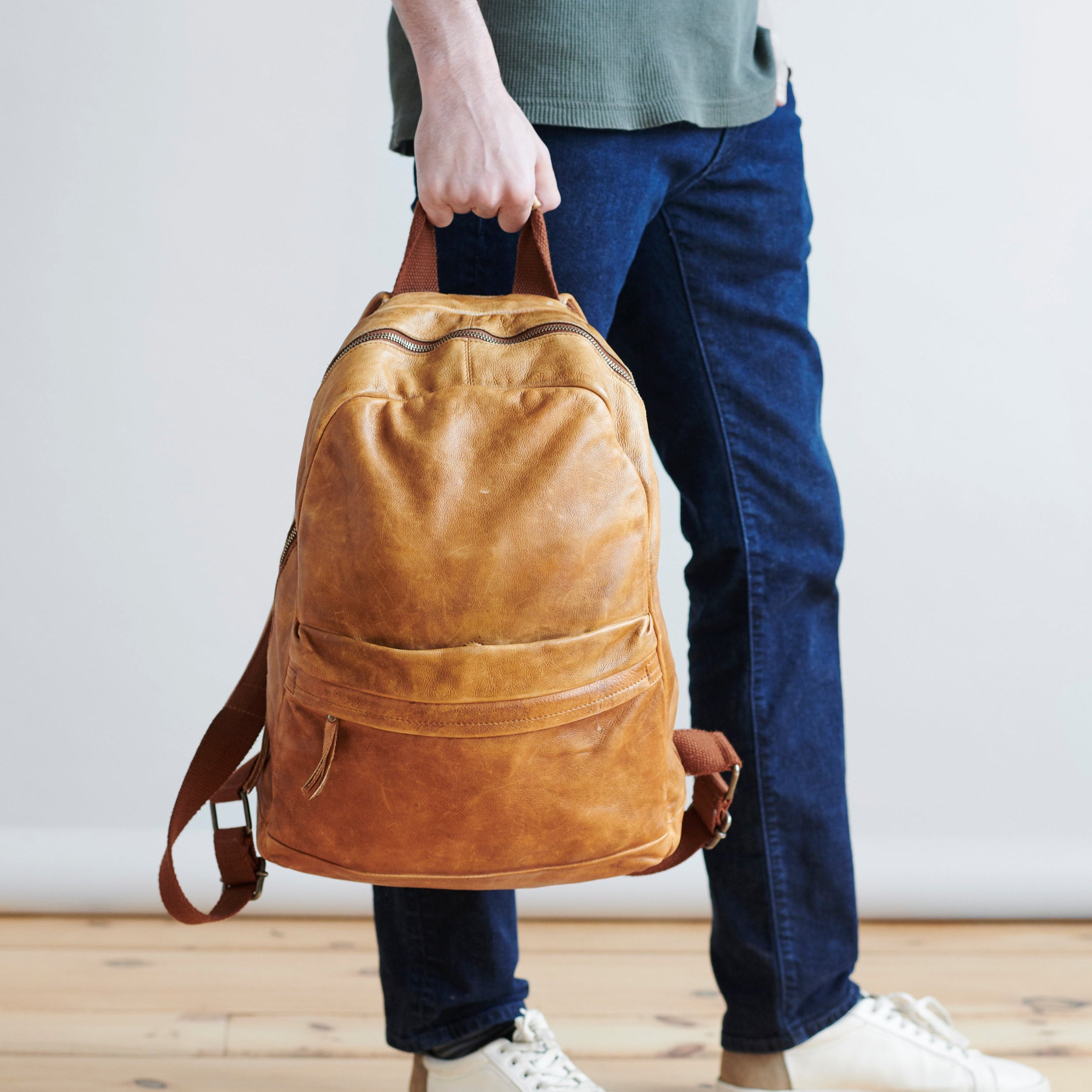 Sheldon Leather Backpack - Image 3