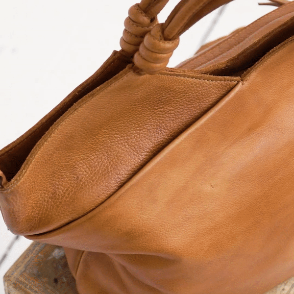 Nash Leather Crossbody Bag - Image 3