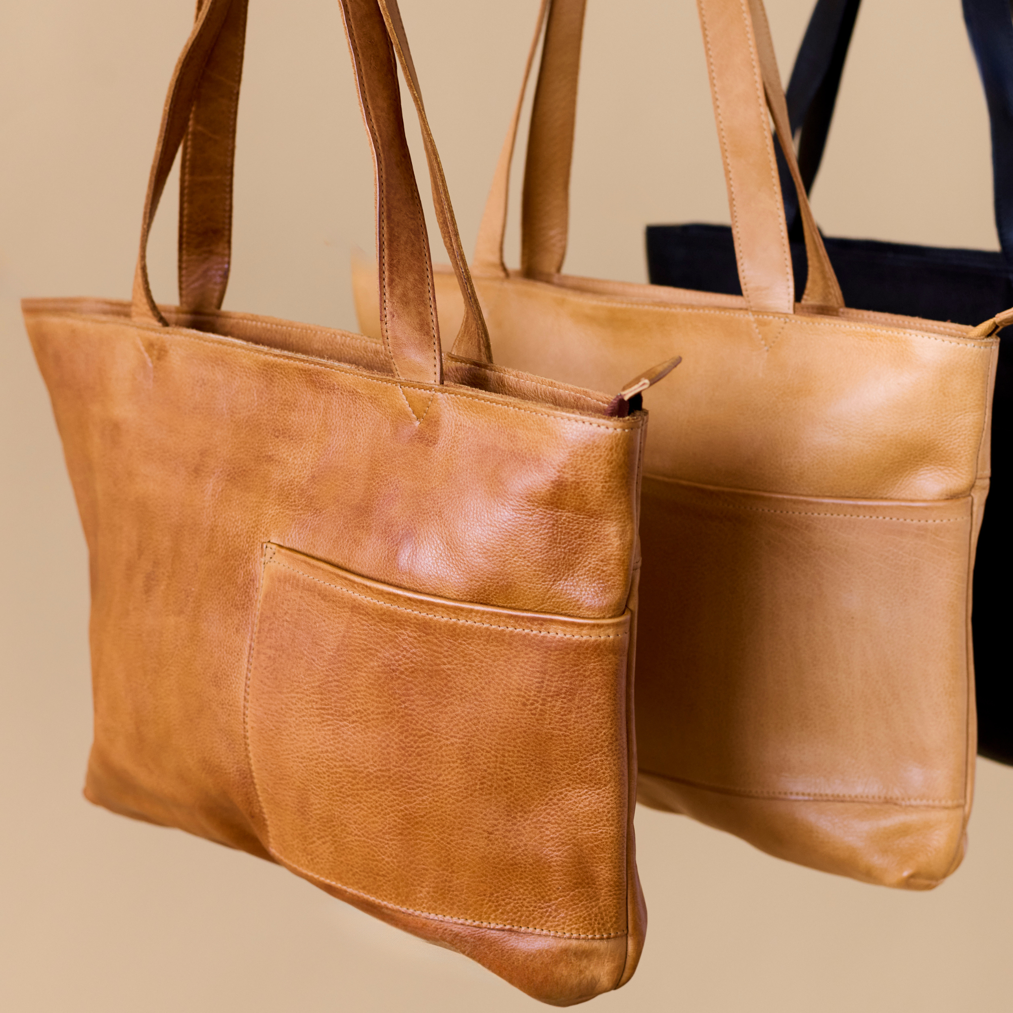 Noelle Leather Tote Bag - Image 9